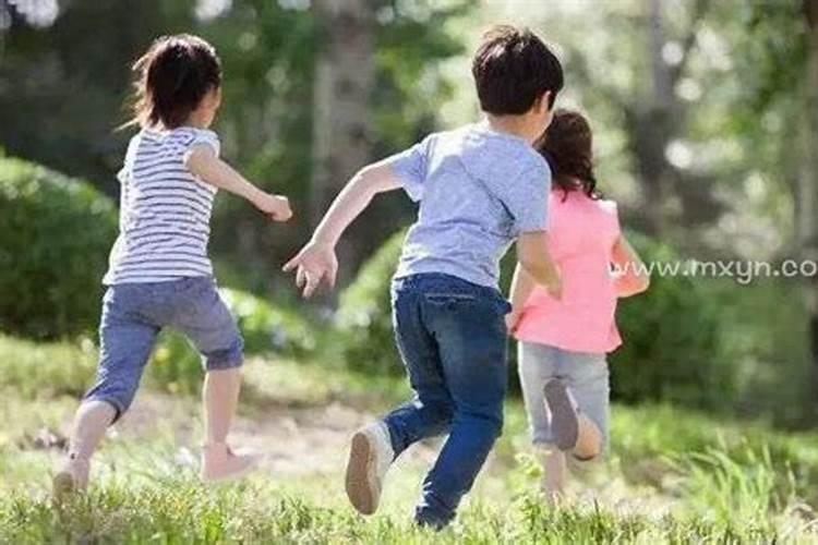 梦见儿子小时候有什么预兆？是什么意思？