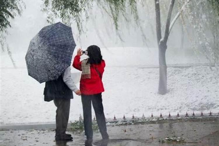 孕妇梦见下雪是胎梦吗