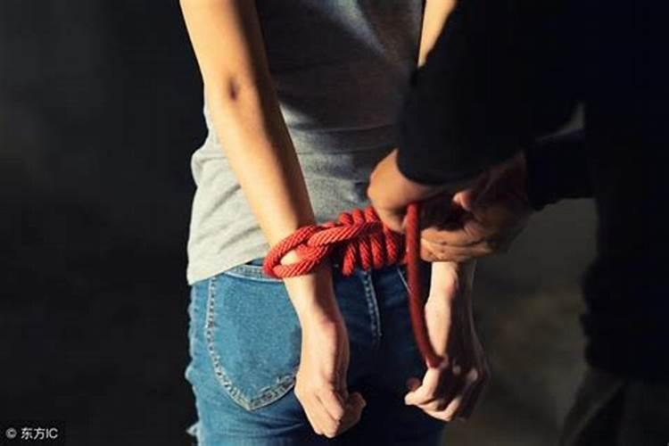 梦见妻子被绑架 老婆被绑架是什么意思？
