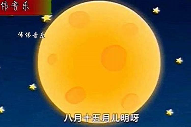 梦见自己被龙卷风卷走了