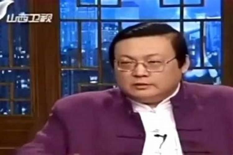 梦见和家人一起吃早餐