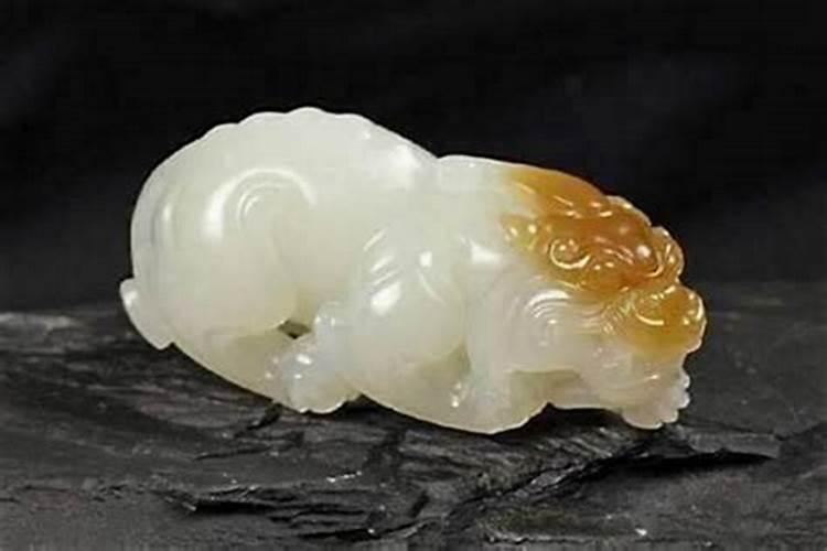 86年虎,想选块翡翠,带什么图案的合适？