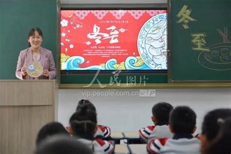 女生有男朋友还说自己单身有对象却撒谎的女生什么心理
