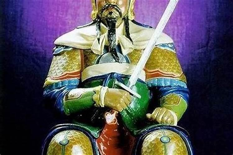 属蛇的刑太岁佩戴什么化解属蛇的刑太岁应该注意什么
