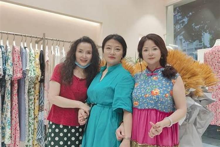 梦见掉厕所里了是什么意思