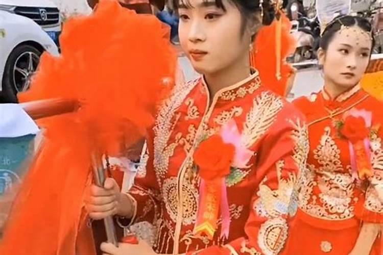 潮汕风俗女人出嫁用给未出嫁的小姑子送礼吗？