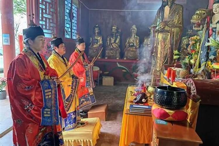 唐代“半娼”的女道士:替人做法事也供人狎玩