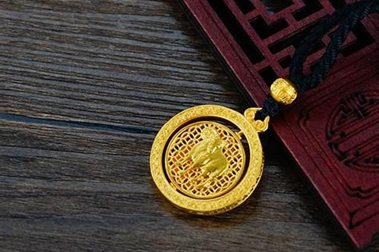 老人本命年戴什么饰品好呢？