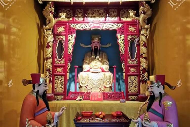 属牛本命年应该佩戴什么好