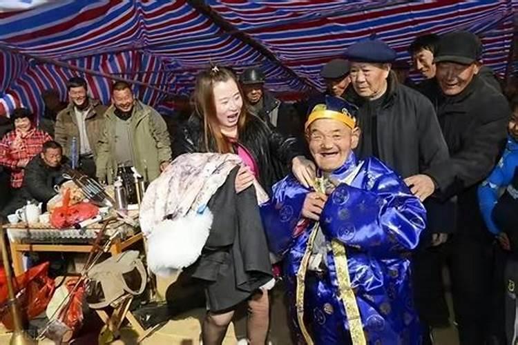 梦见死去的老人又复活的预兆