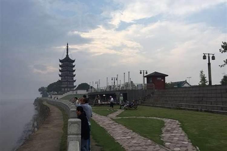 十五月圆之时,如何祭拜太阴娘娘效果更灵验 万灵道长许少锋