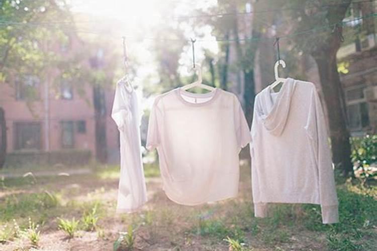 梦见朋友穿棕色衣服的预兆