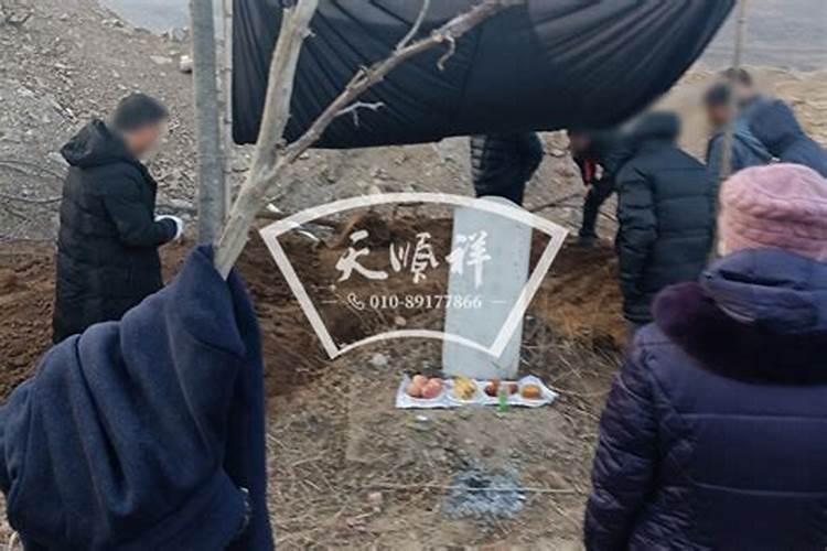 鬼节上坟有什么讲究时间