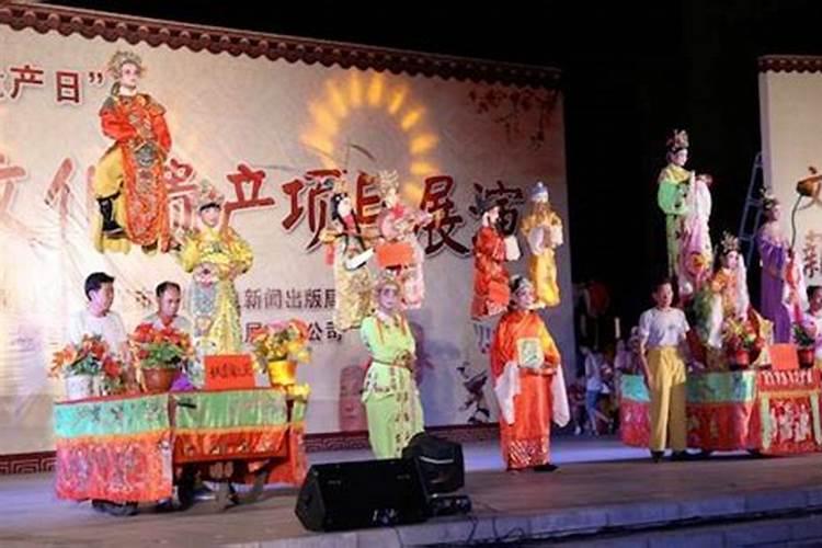 “却是石榴知立夏”的出处是哪里