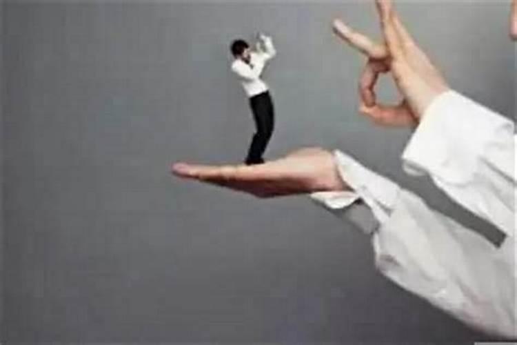 身边总有小人怎么化解
