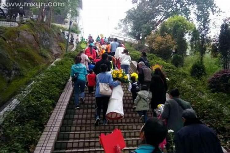 农历八月十五出生是什么命 哪个时辰出生好？