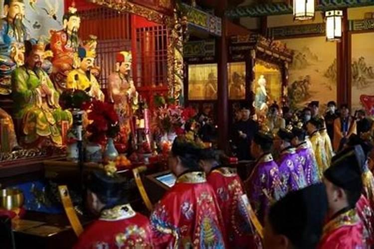 做梦梦到有人打架场面很混乱是什么预兆