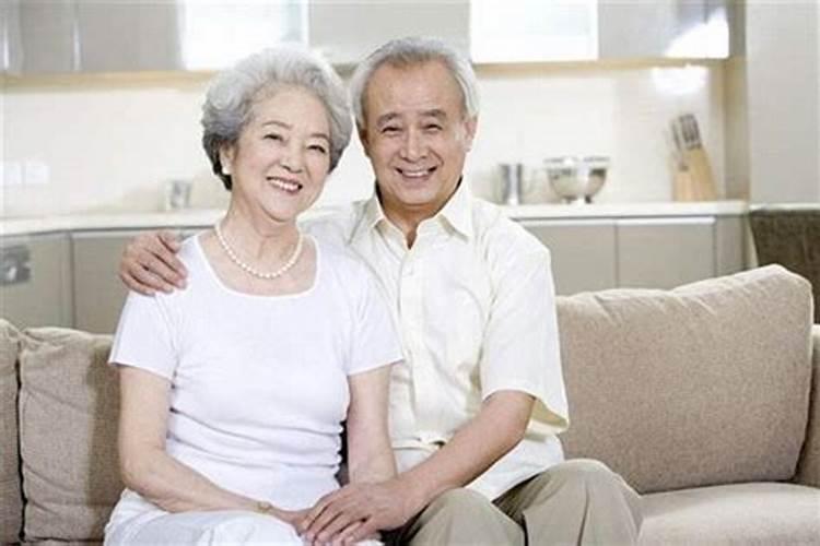 梦到活着的爷爷去世了什么意思