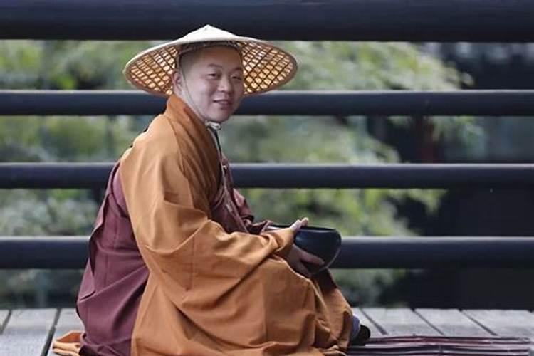 中佛协中居士可否主持三时系念法会