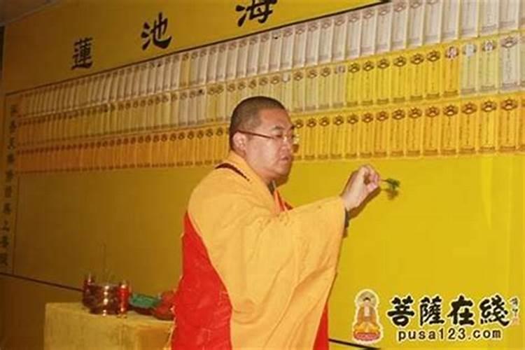 本命年虎戴什么好