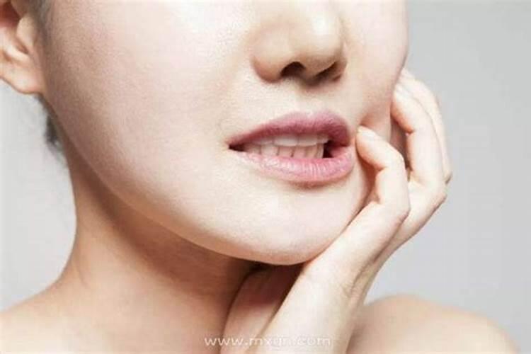 女人梦见掉大牙是吉兆