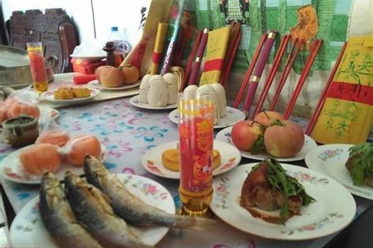 属鸡人2025全年运势 属鸡人2025年每月运势