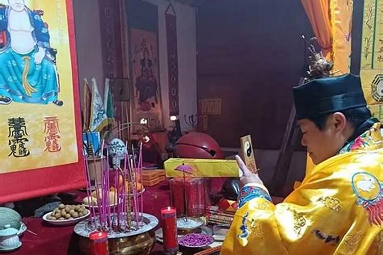 再婚女人梦见前夫是什么意思