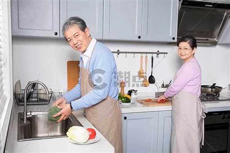71年属猪男在2025年的全年运势