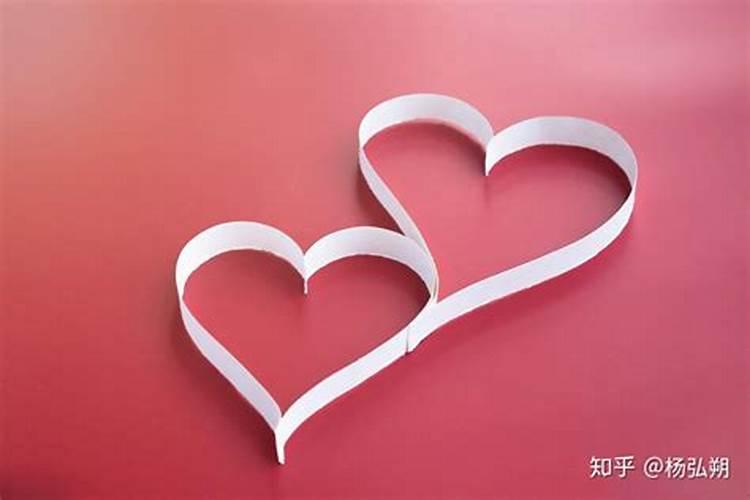 81年属鸡男2025年的运势和婚姻