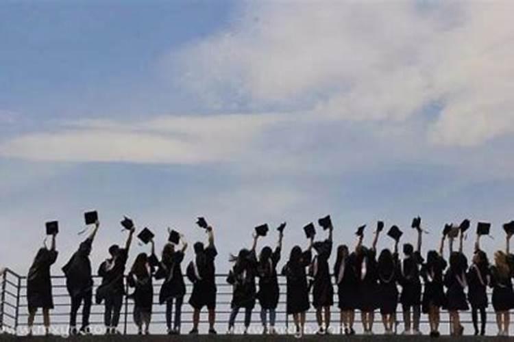 梦见儿子考取大学