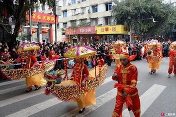 本命年穿红色有什么讲究 本命年穿红色有什么讲究属虎