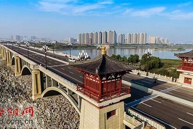 八字合婚年柱重要还是日柱 四柱合婚法每柱怎么看？
