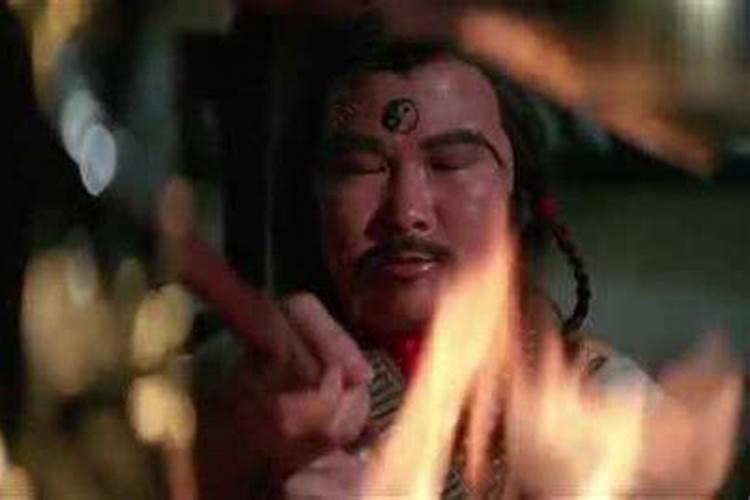 怀孕三个月了,今天中午午睡时,梦到已故的外公: 事情是这样的,我和...