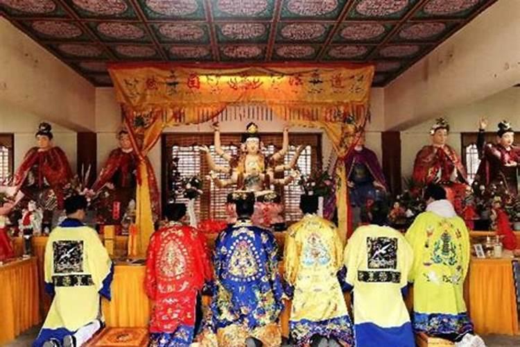婚姻不顺念什么经化解？