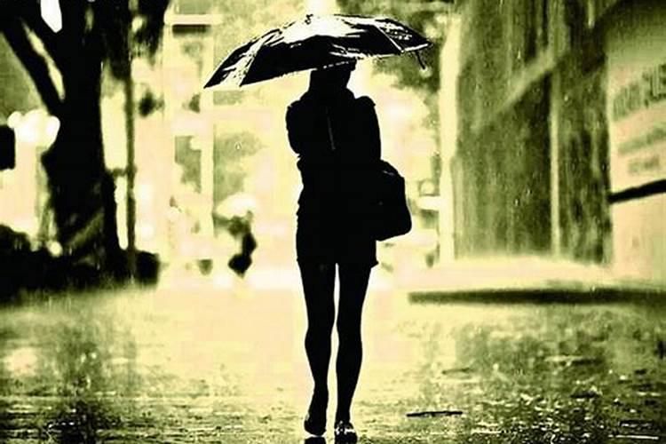 周公解梦梦见淋雨是什么意思 梦见淋雨的寓意