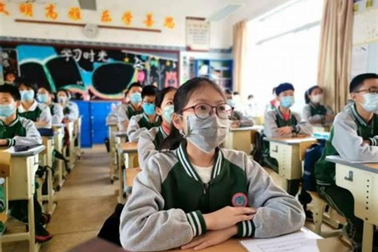 2025属猴犯太岁戴什么