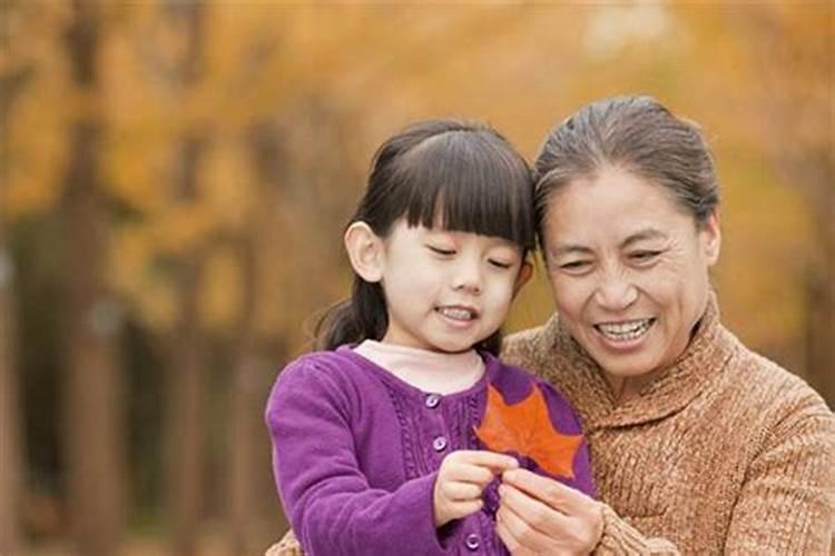 梦见死去的外公外婆