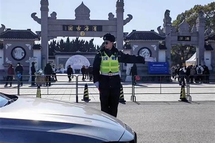 我总是梦到自己的女朋友离开了我