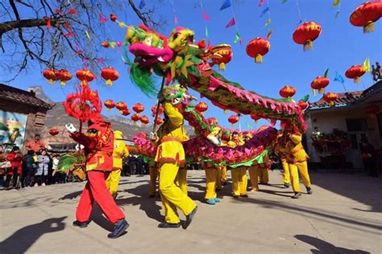 请问梅州丰顺客家人过新年的习俗是什么？