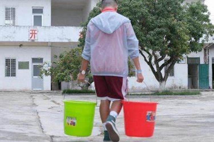 命带十灵是富贵命吗