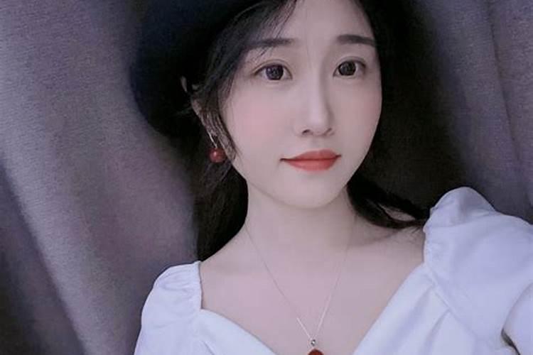 本命年戴朱砂手串有什么好处