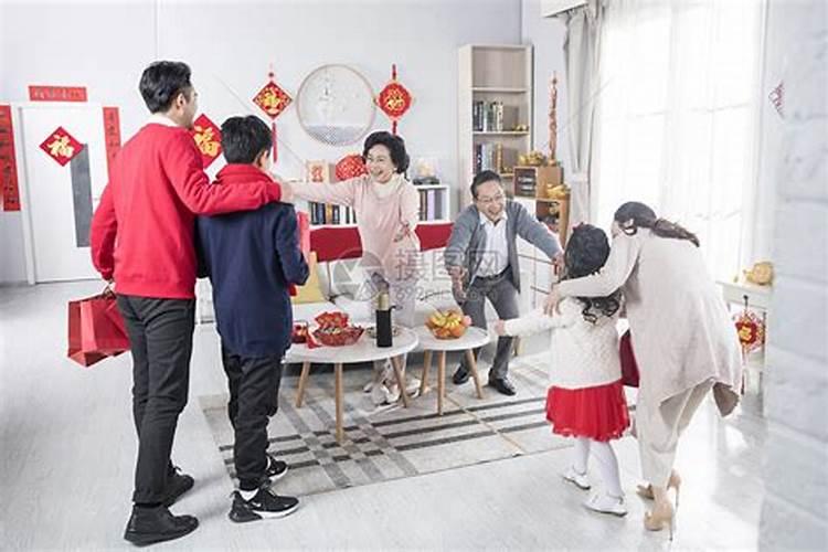 梦见亲戚一家大小来我家拜年的预兆