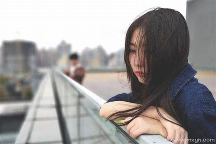 梦见老公出轨别的女人预示什么