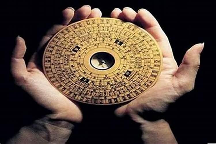 为什么中国人取名字要算生辰八字？
