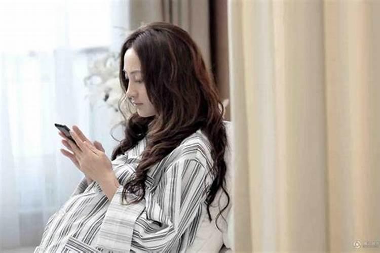 梦见分手很久的前女友