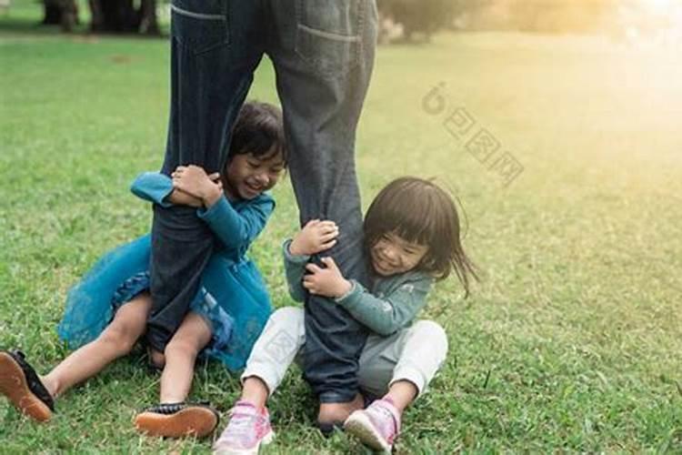 离婚者梦见前妻与死去的母亲在一起？