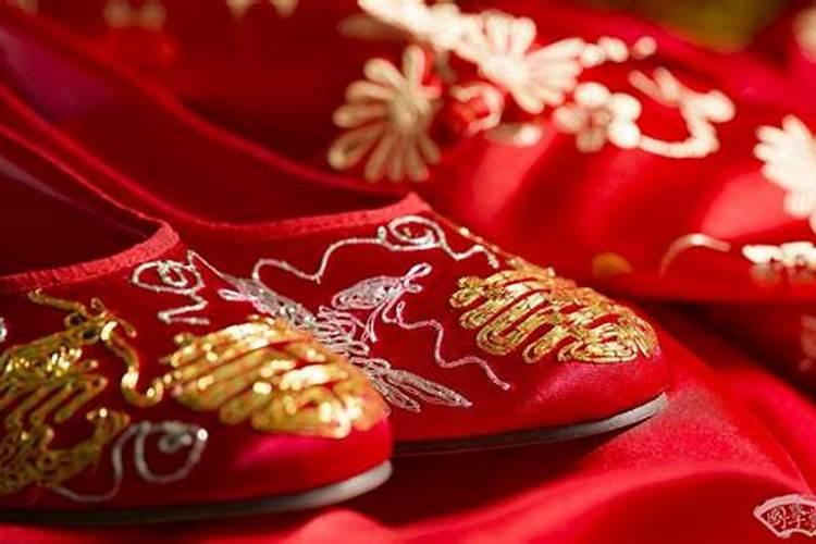 梦见巨蟒是什么预兆