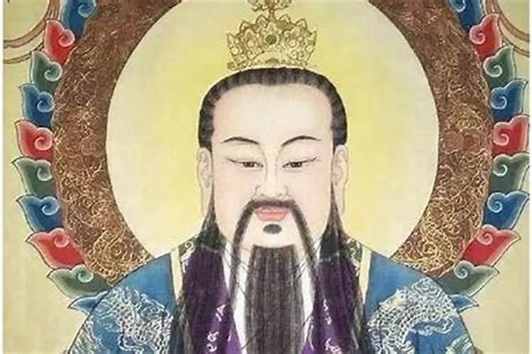 2025年属蛇女运势