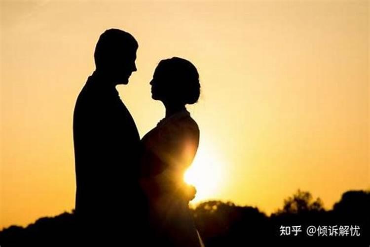 梦见前任和她的现任女友