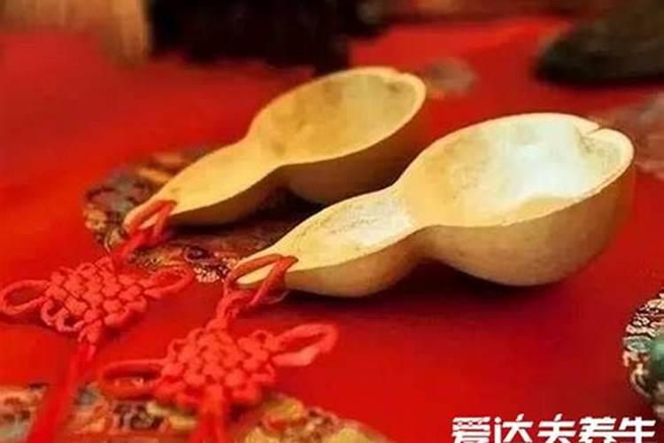 你们好。我七月十五好左右要去江西旅游。周边有哪些景点值得一去。